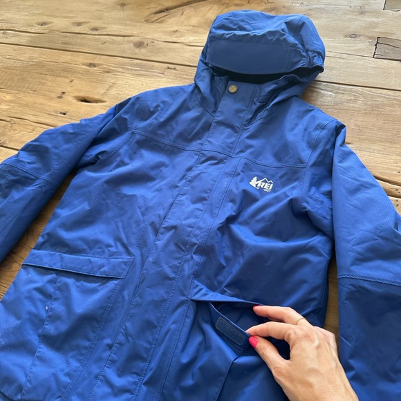 Boy’s Blue REI Jacket, great condition, size Small (8) in boys. 💙 - Picture 5 of 11
